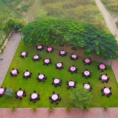 Radisson Blu Pune Hinjawadi Pimpri-Chinchwad Exterior foto
