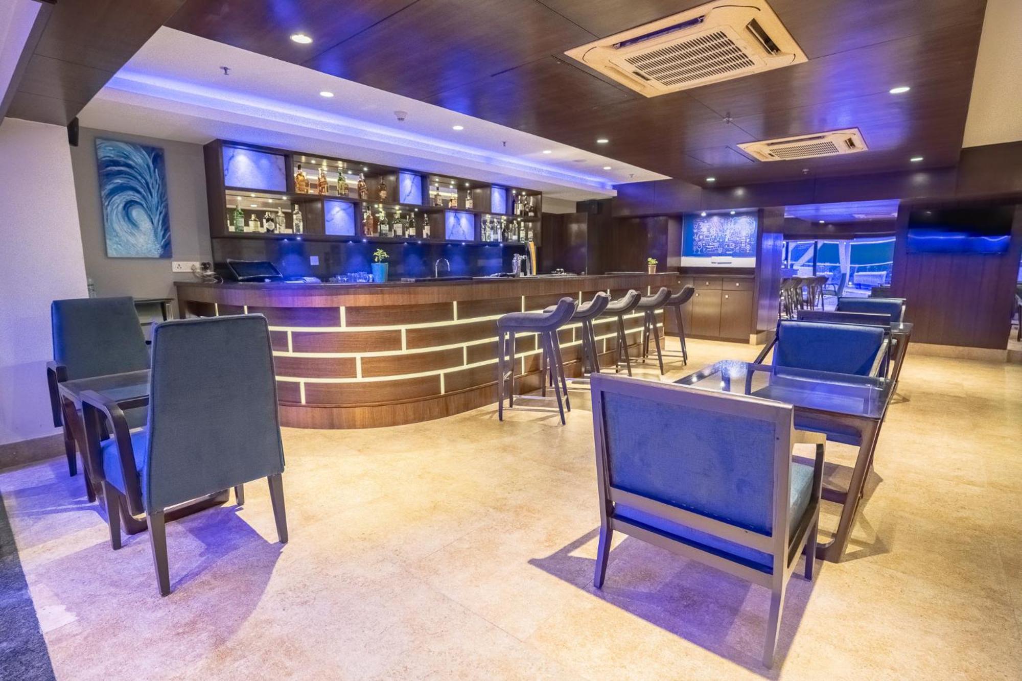 Radisson Blu Pune Hinjawadi Pimpri-Chinchwad Exterior foto