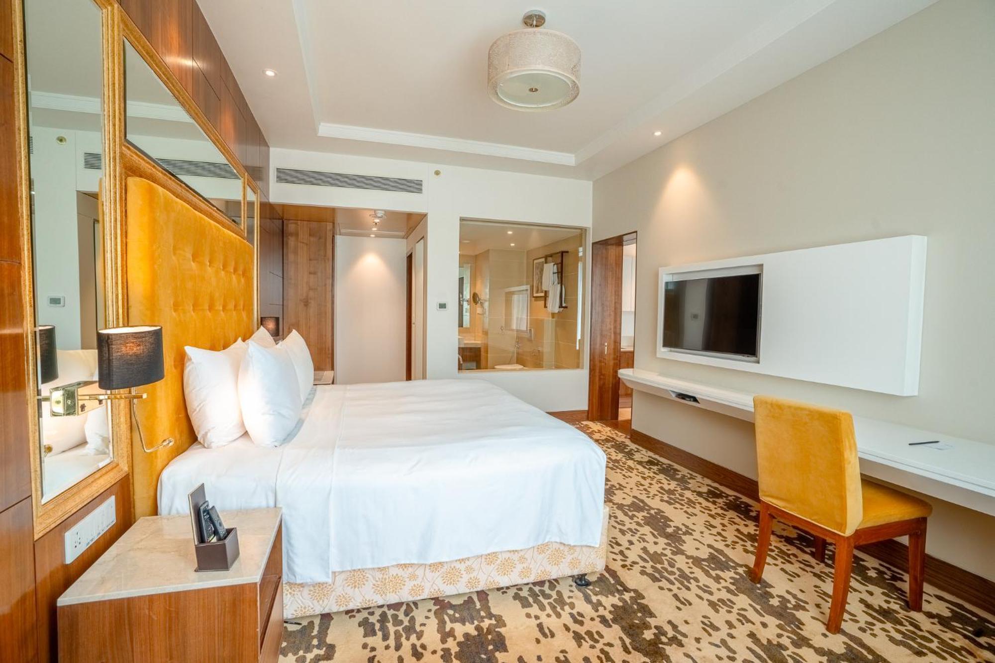 Radisson Blu Pune Hinjawadi Pimpri-Chinchwad Exterior foto