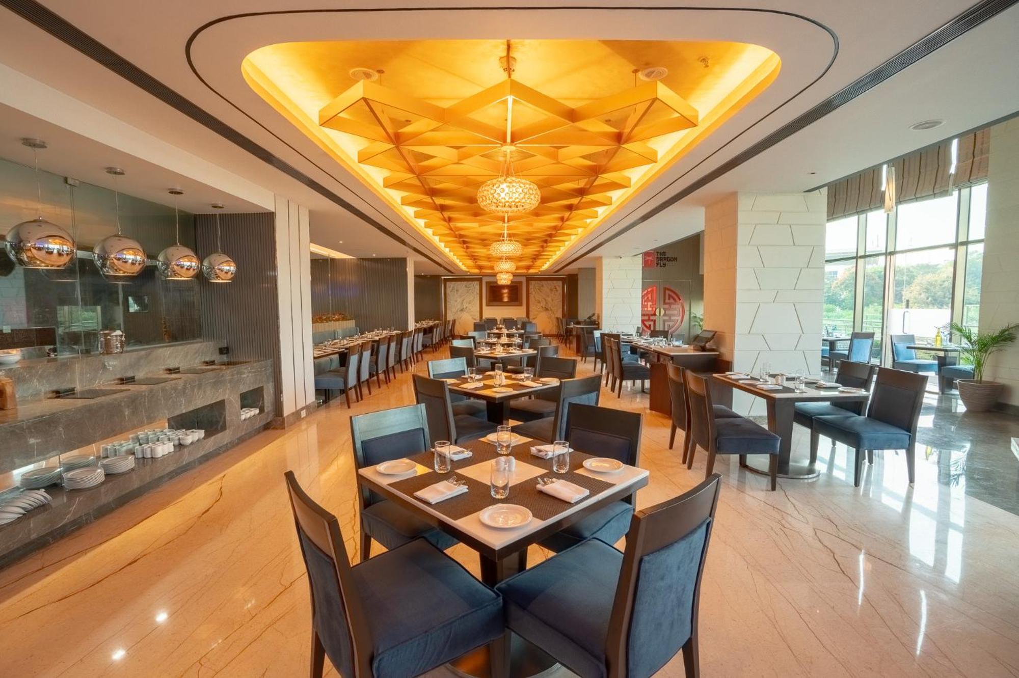 Radisson Blu Pune Hinjawadi Pimpri-Chinchwad Exterior foto