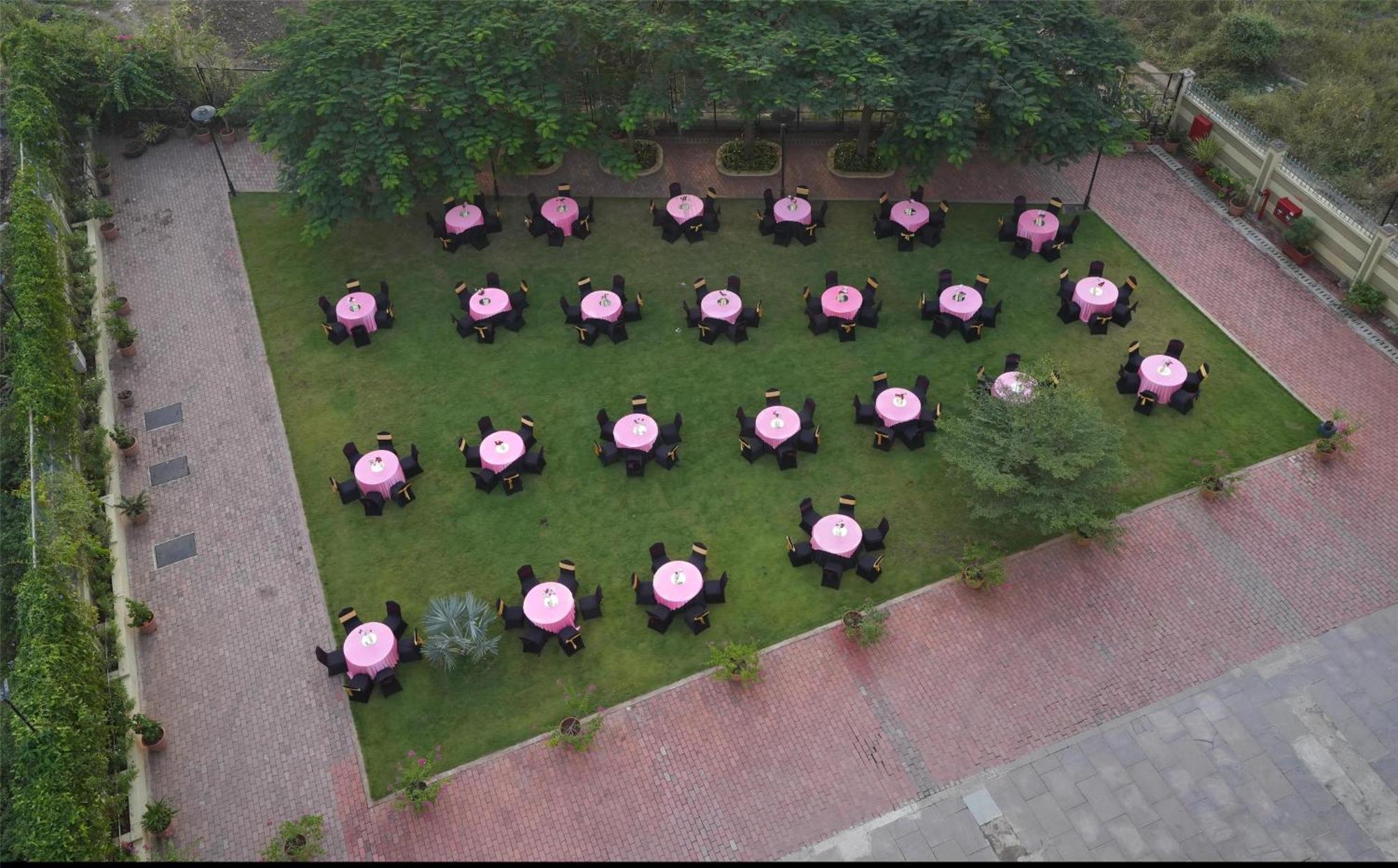 Radisson Blu Pune Hinjawadi Pimpri-Chinchwad Exterior foto
